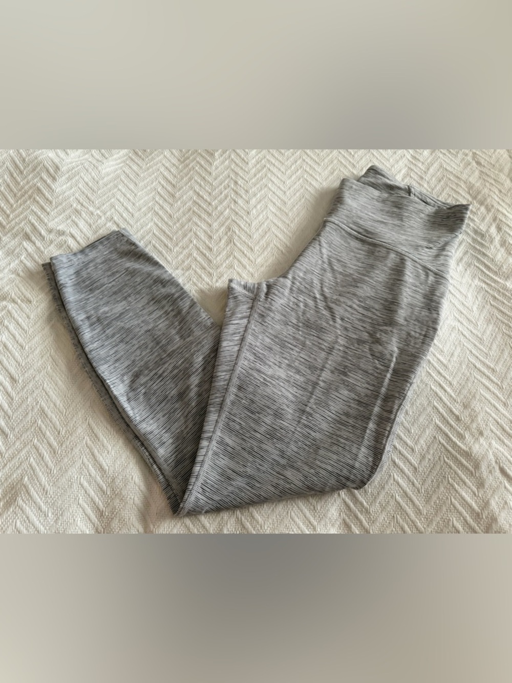 lululemon Wunder Train high-rise leggings heathered color (grey and white) 25in